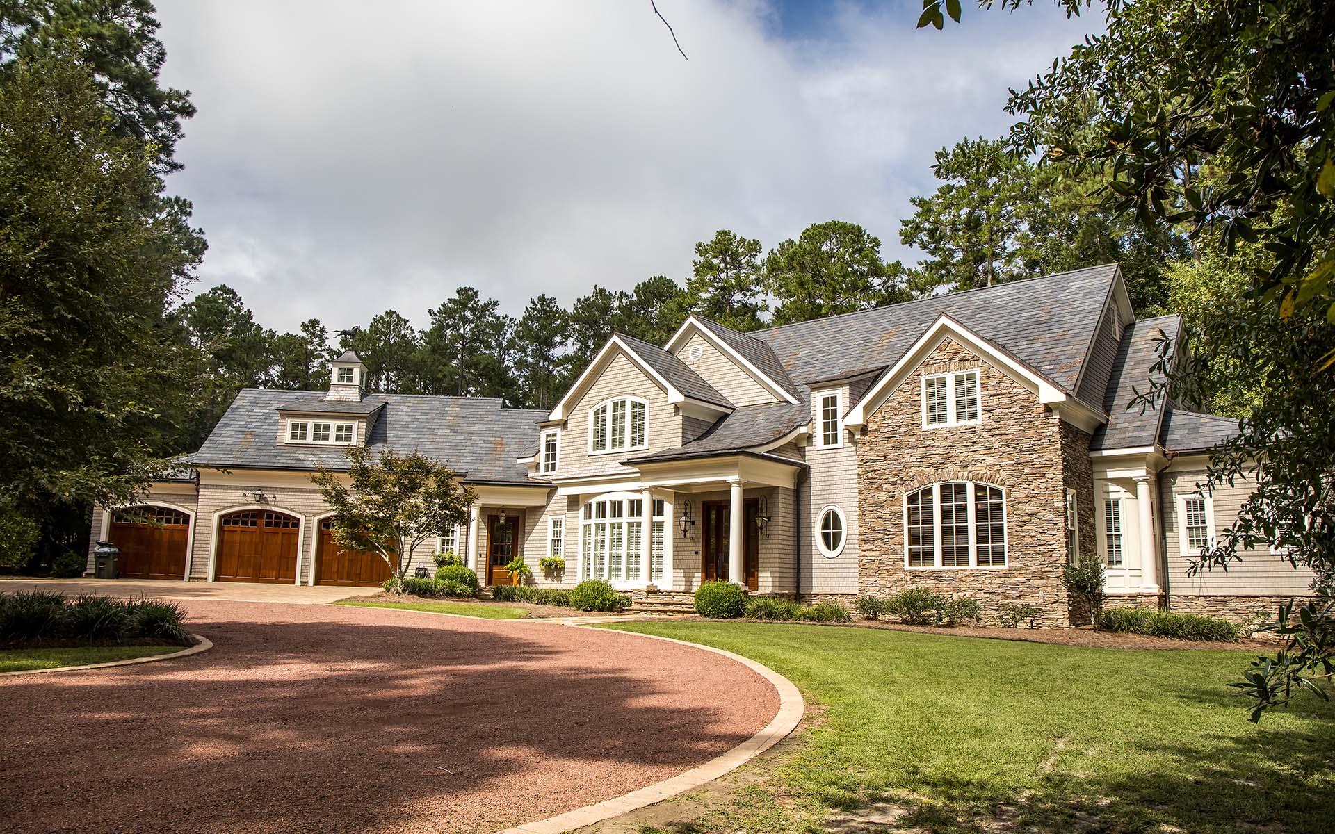 Homepage - Luxury Colonial Style Home